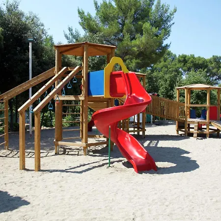 Hotel Comfortable With Two Bathrooms At 31 Km From Zadar Biograd Na Moru